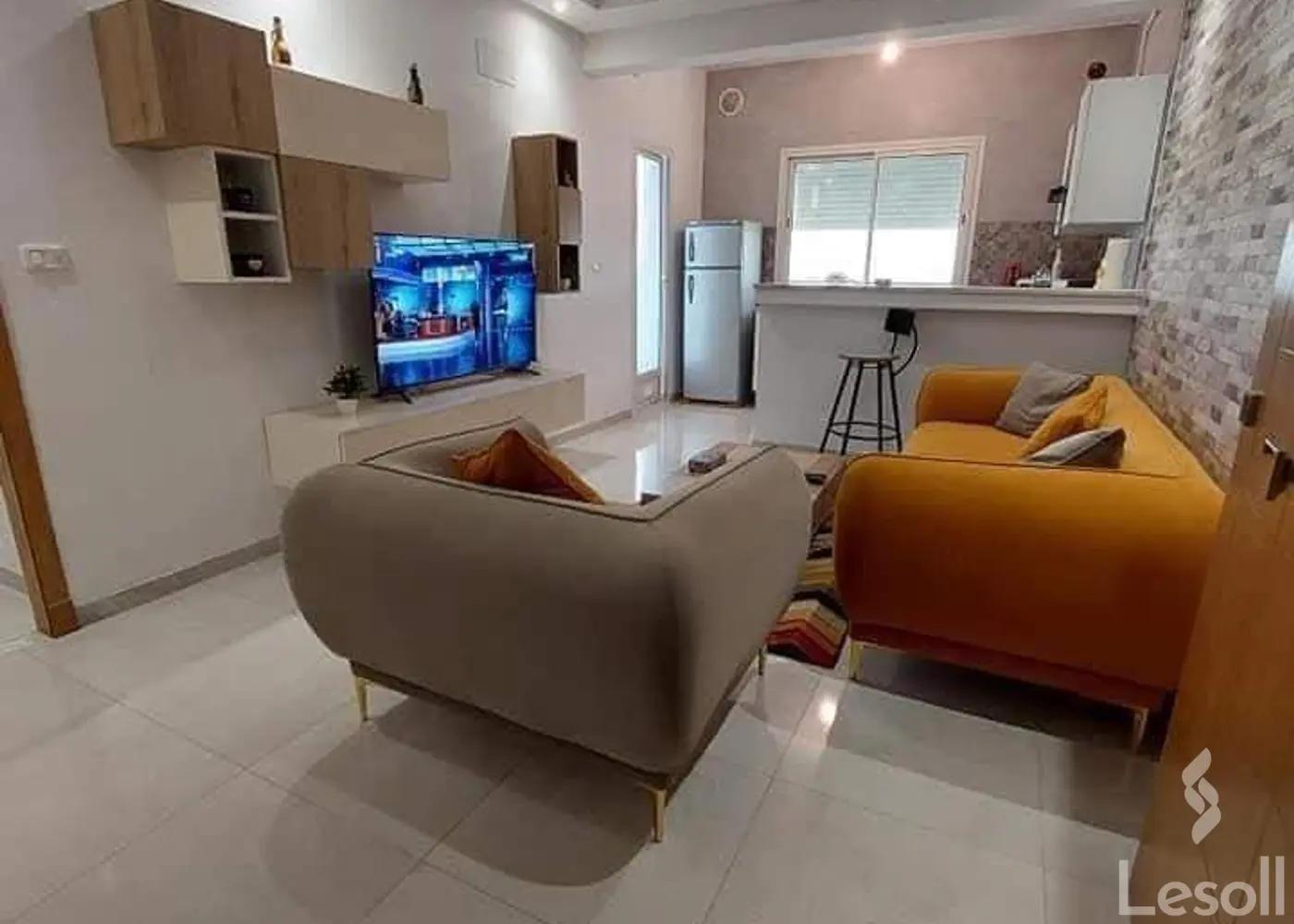 Apartment for daily rent with an data.area 200 meters and 6 rooms in Mohandessin Giza - Image 4