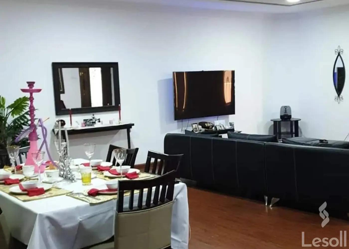 Apartment for daily rent with an data.area 200 meters and 6 rooms in Mohandessin Giza - Image 3