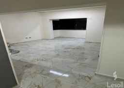 مكتب مقر ادارى للايجار في مساكن شيراتون تشطيب سوبر لوكس المساحة 125 متر