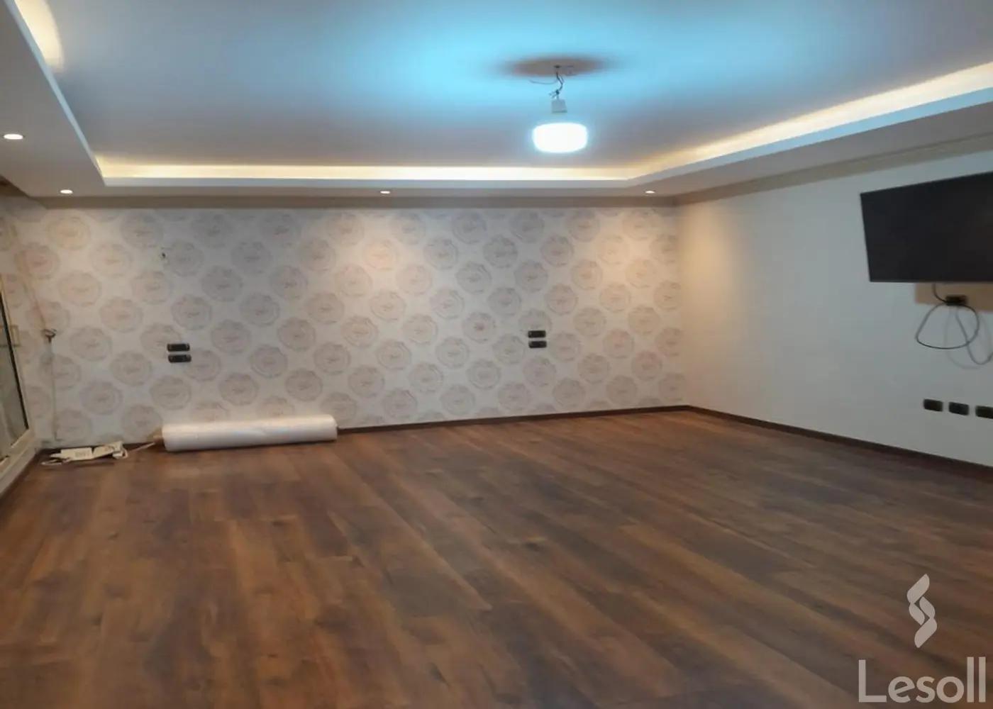 Office for yearly rent with an data.area of 370 meters in Heliopolis Cairo