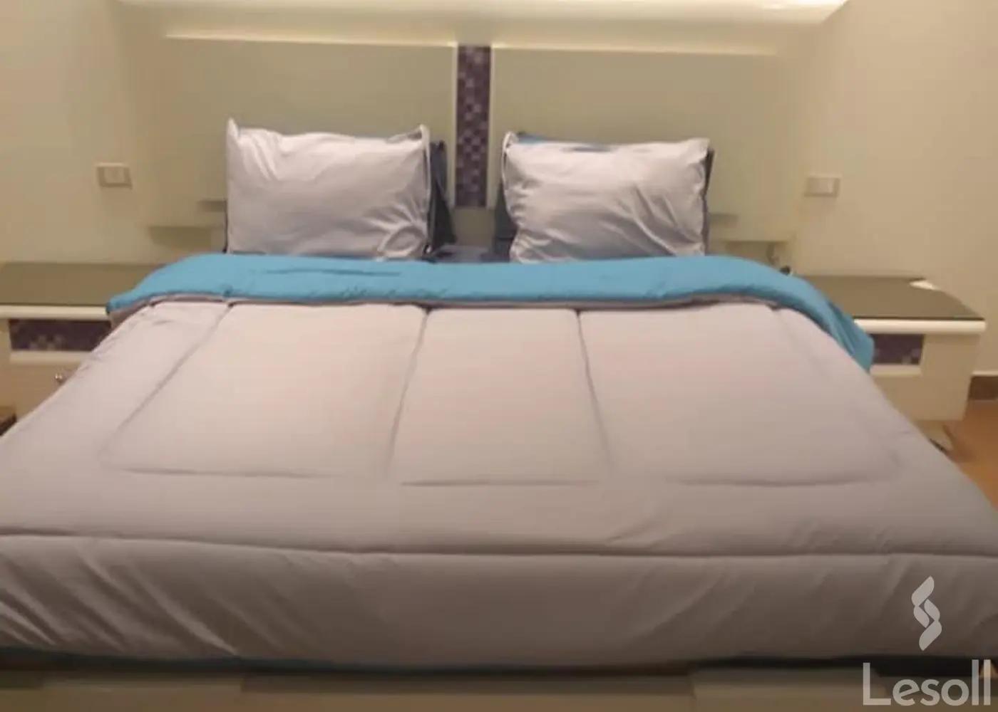 Apartment for daily rent with an data.area 165 meters and 3 rooms in Mohandessin Giza - Image 2