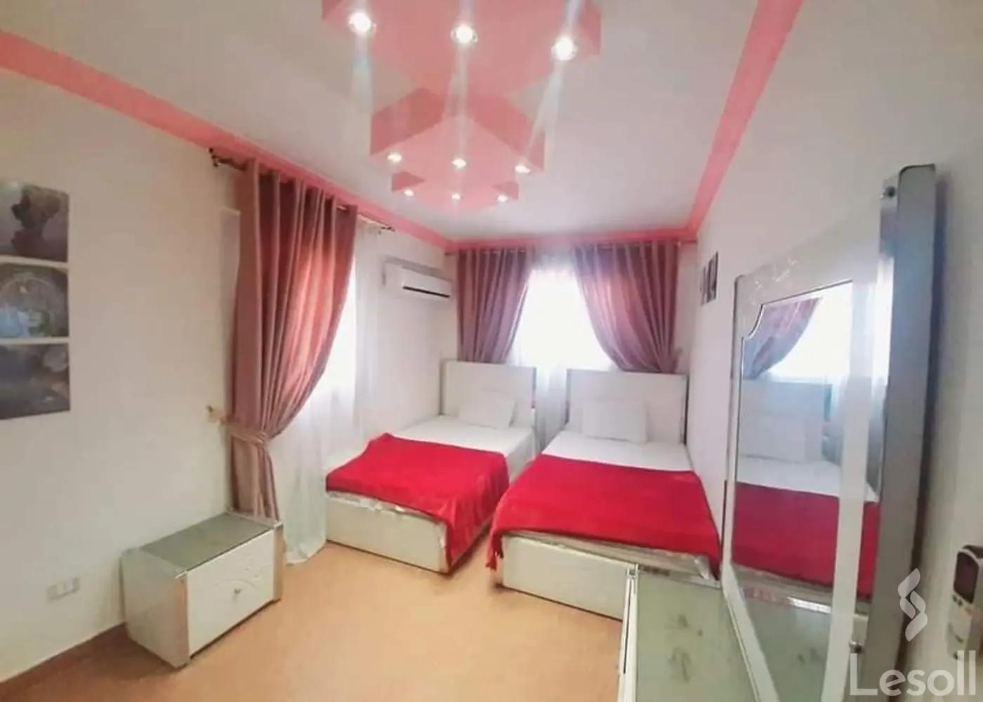 Apartment for daily rent with an data.area 160 meters and 3 rooms in Mohandessin Giza - Image 4