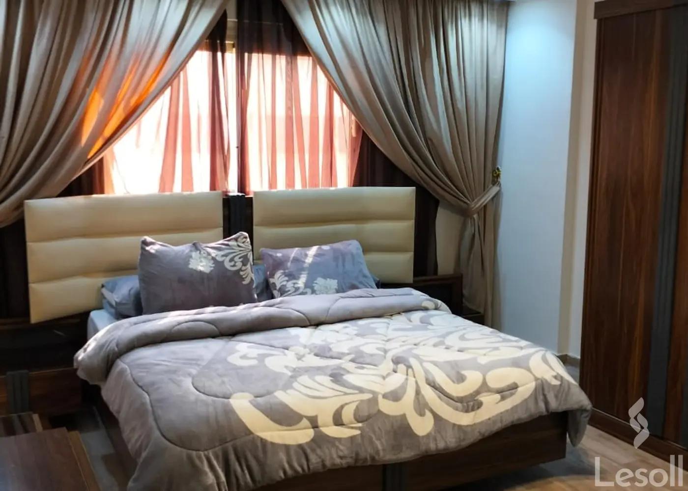 Apartment for daily rent with an data.area 210 meters and 3 rooms in Mohandessin Giza - Image 4