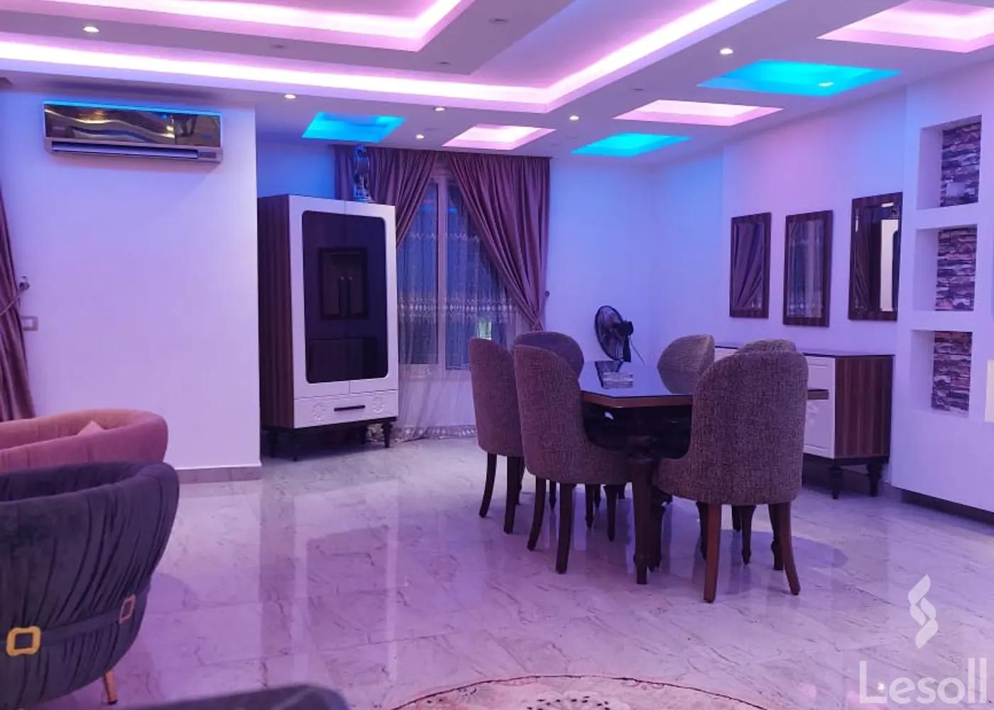 Apartment for monthly rent with an data.area 300 meters and 3 rooms in Nasr City Cairo - Image 3