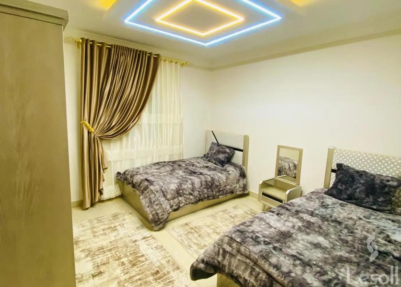 Apartment for monthly rent with an data.area 249 meters and 3 rooms in Nasr City Cairo - Image 4