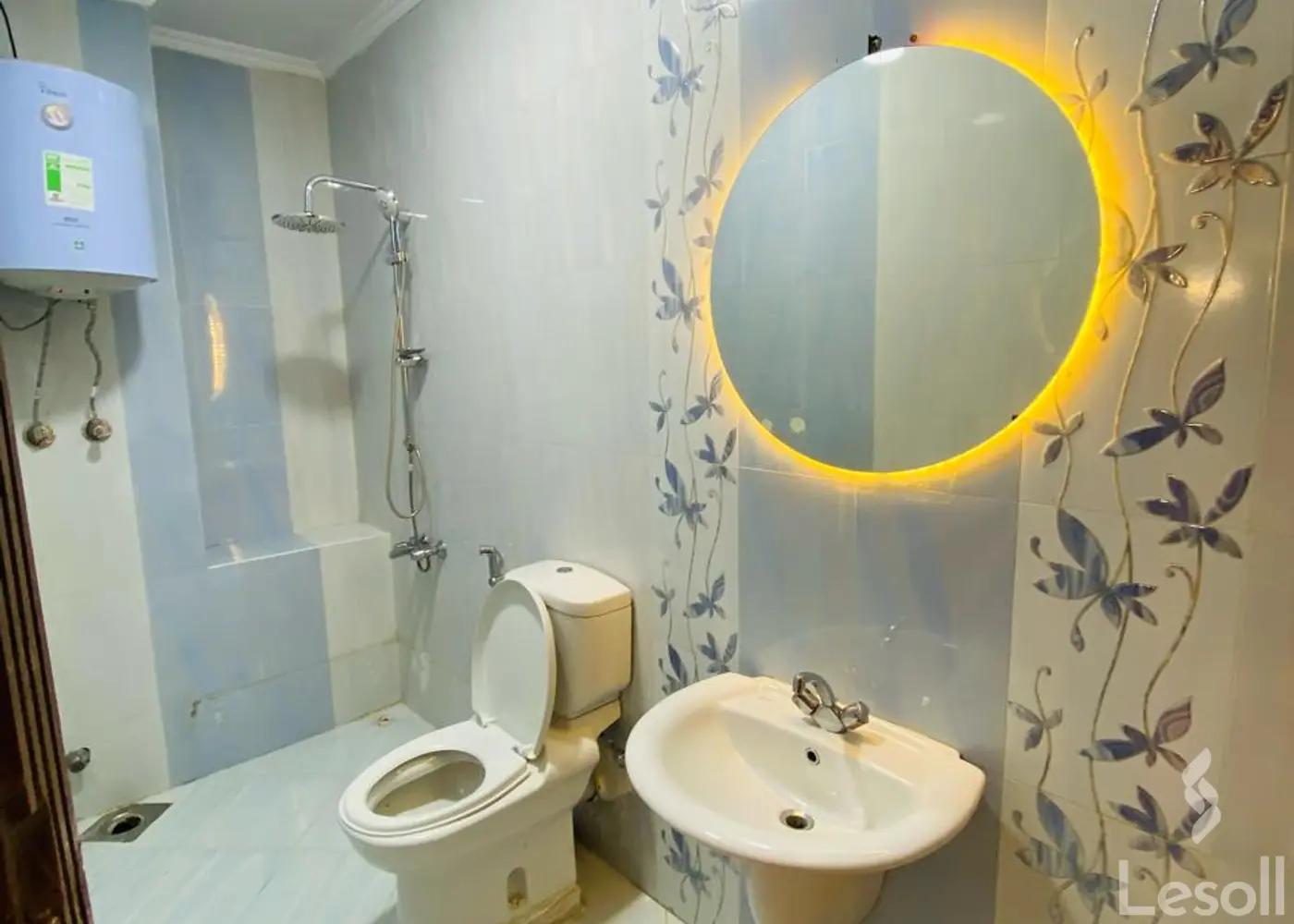 Apartment for monthly rent with an data.area 249 meters and 3 rooms in Nasr City Cairo - Image 3