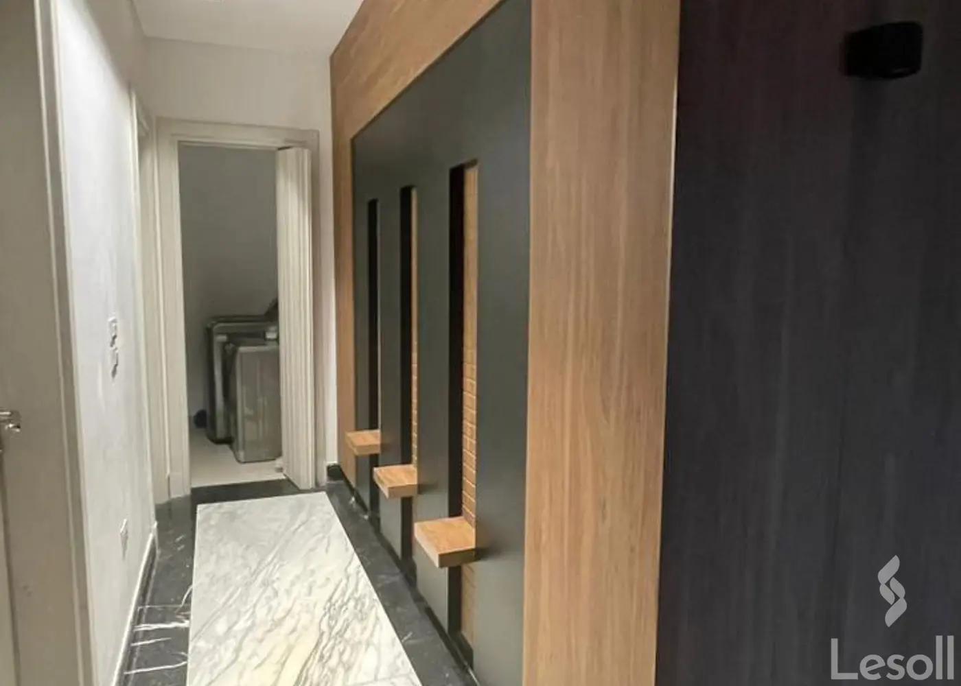 دوبلكس للبيع بمساحة 250 متر و 4 غرف في مدينة الشروق القاهرة - صورة 4