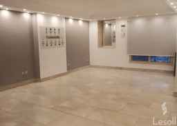 شقة للبيع بأرقى مكان بمصر الجديدة ارض الجولف الترا سوبر لوكس