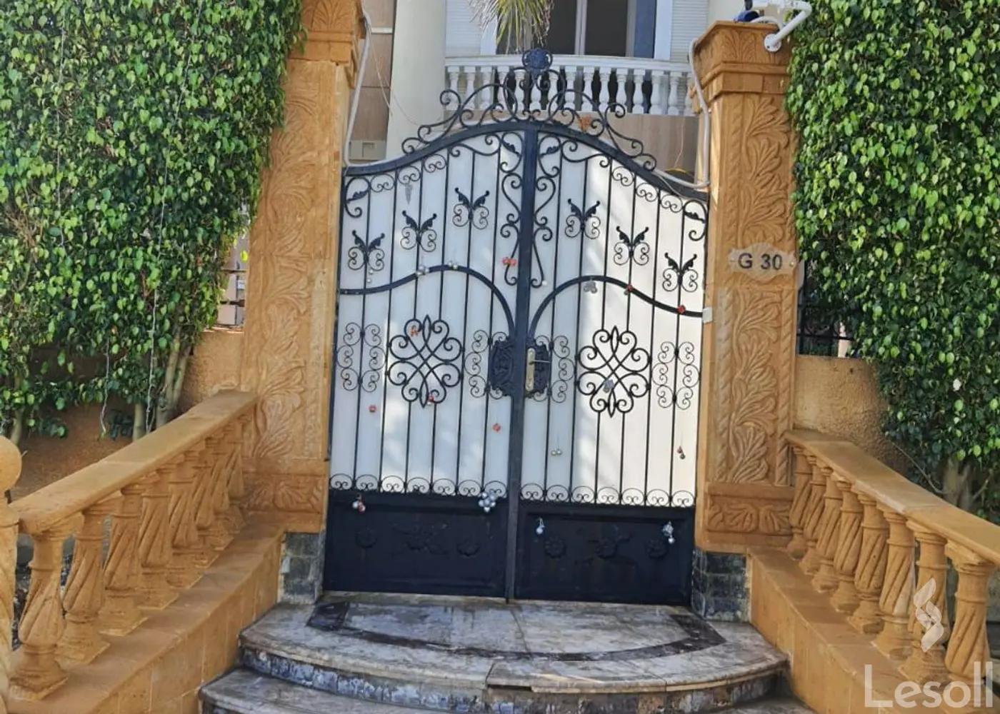 Villa for sale with an data.area 936 meters and 5 data.rooms in October 6 Giza