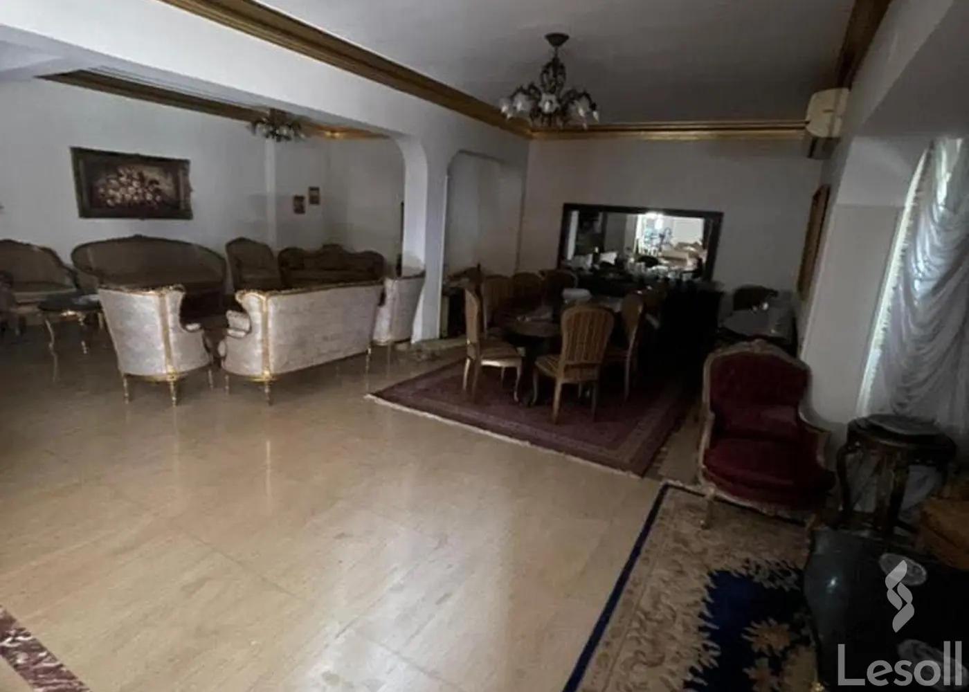 شقة للبيع بمساحة 300 متر و 4 غرف في مصر الجديدة القاهرة - صورة 3