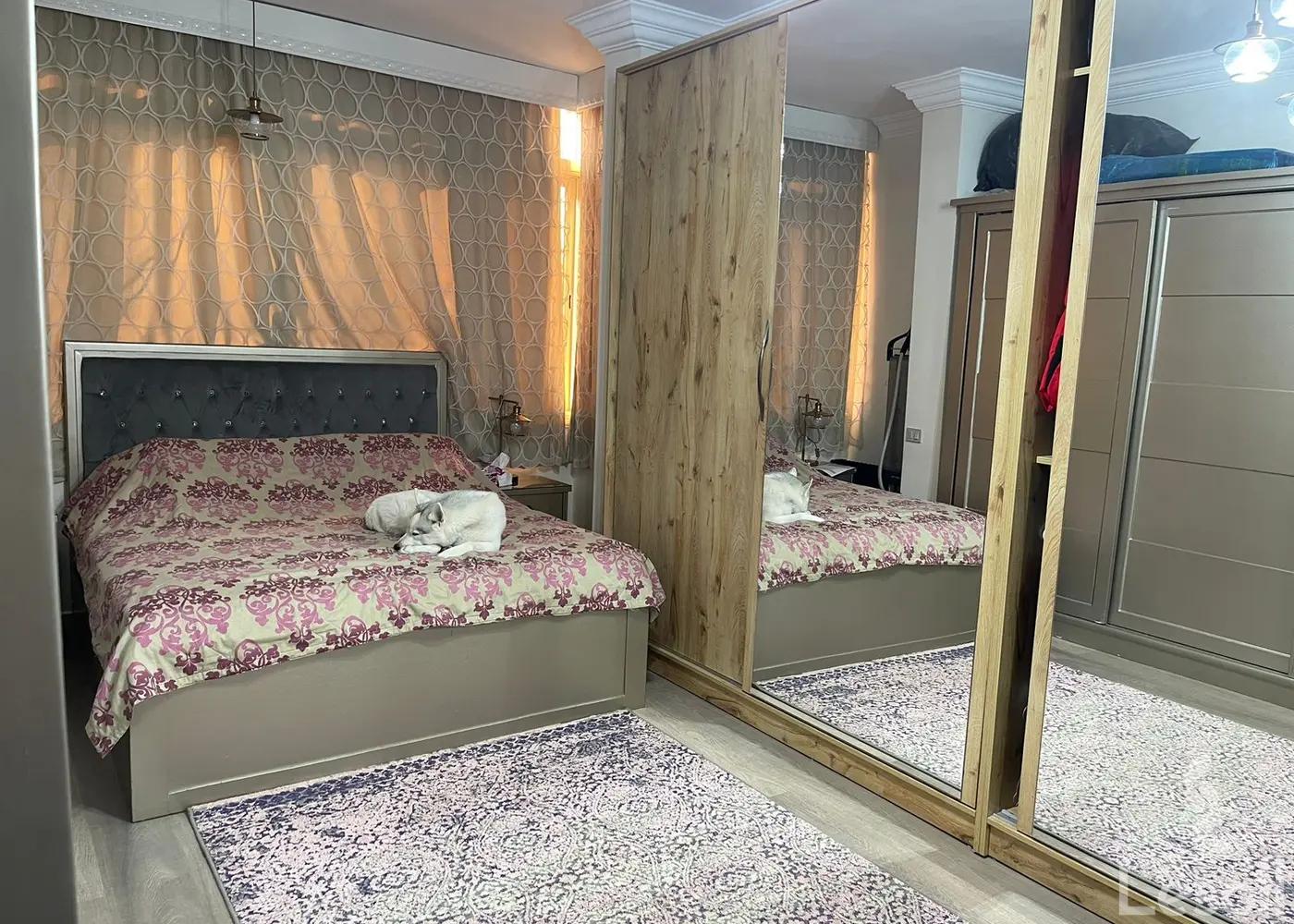 شقة للبيع بمساحة 220 متر و 3 غرف في التجمع الخامس القاهرة - صورة 3