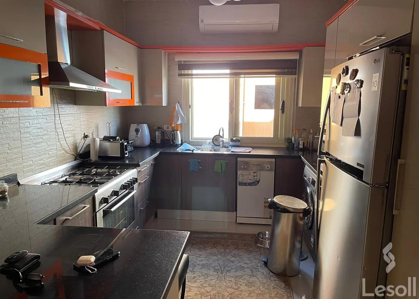 شقة للبيع بمساحة 220 متر و 3 غرف في التجمع الخامس القاهرة - كل الصور