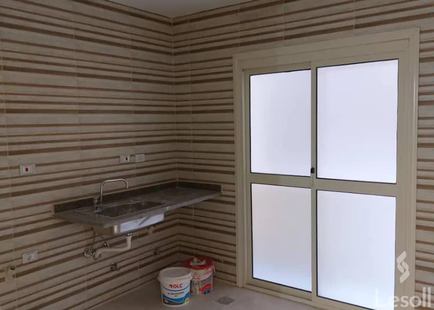 Apartment for sale with an data.area 210 meters and 3 data.rooms in Nasr City Cairo - Image 3