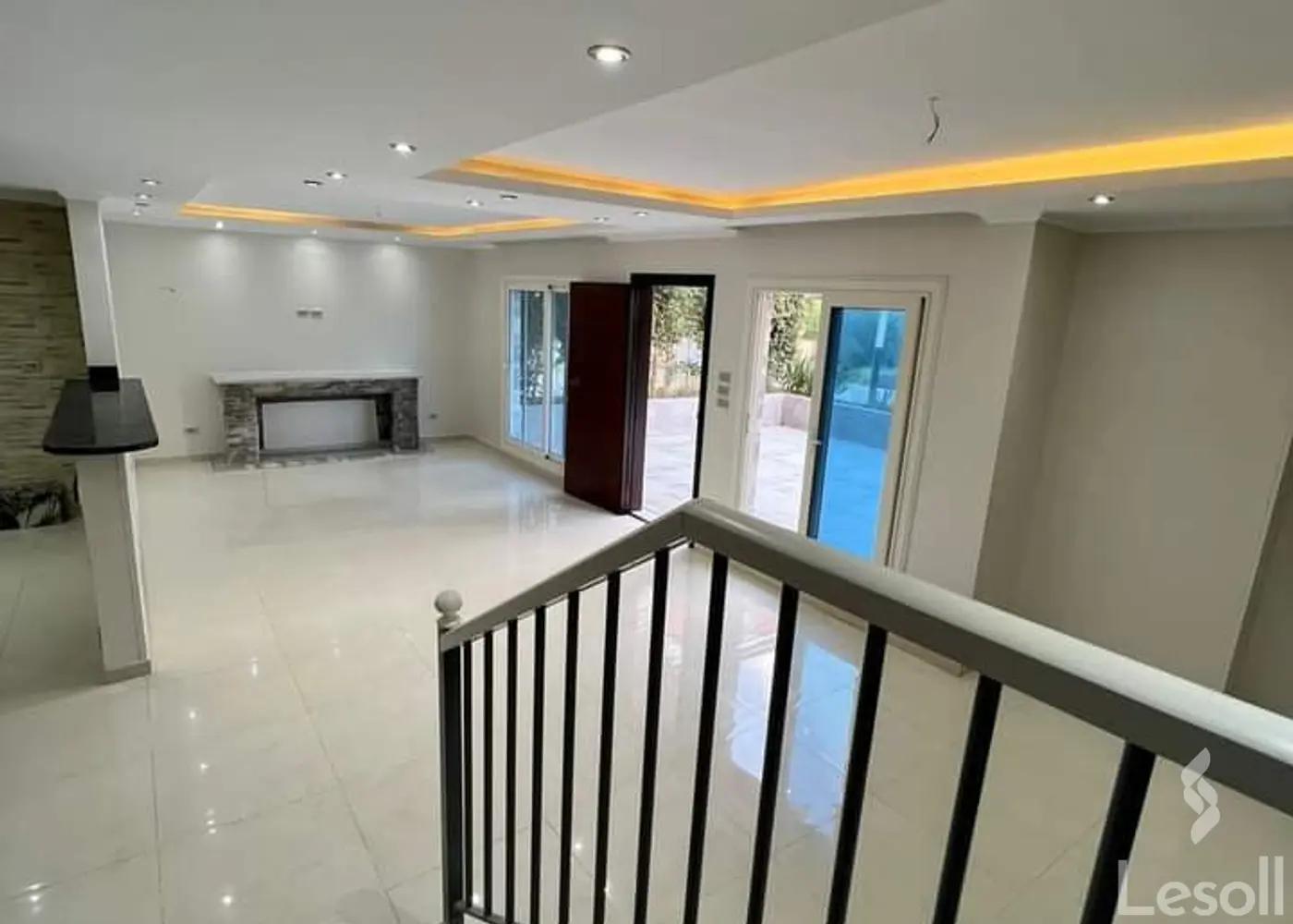 Duplex for sale with an data.area 210 meters and 3 data.rooms in 5th Settlement Cairo - All Images