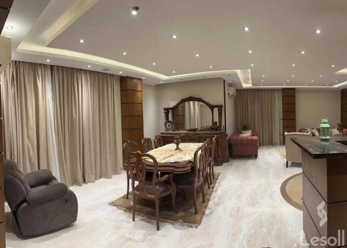 شقة للبيع بمساحة 200 متر و 3 غرف في التجمع الاول القاهرة - صورة 2