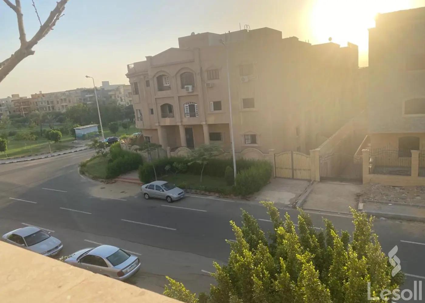 شقة للبيع بمساحة 200 متر و 3 غرف في التجمع الاول القاهرة - صورة 3