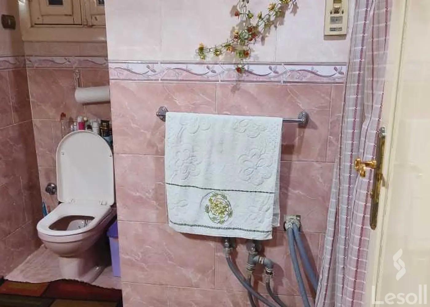 Apartment for sale with an data.area 175 meters and 3 data.rooms in Haram Giza