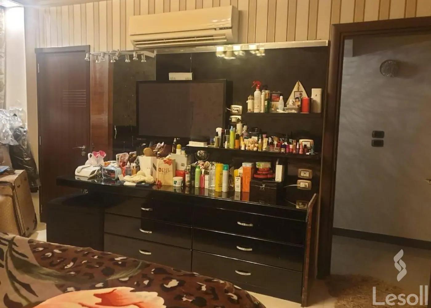 شقة للبيع بمساحة 270 متر و 3 غرف في مدينة نصر القاهرة - صورة 2