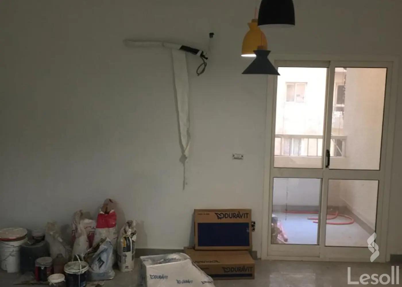 شقة للايجار السنوي بمساحة 93 متر و غرفتان في الهرم الجيزة - صورة 3