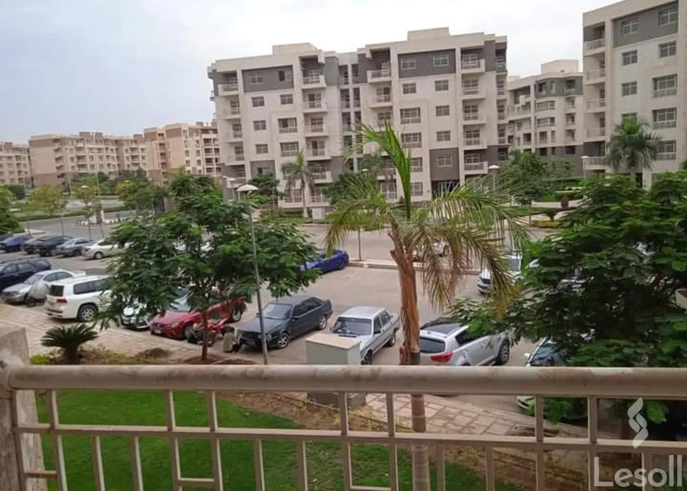 Apartment for sale with an data.area 200 meters and 4 data.rooms in Madinty Cairo