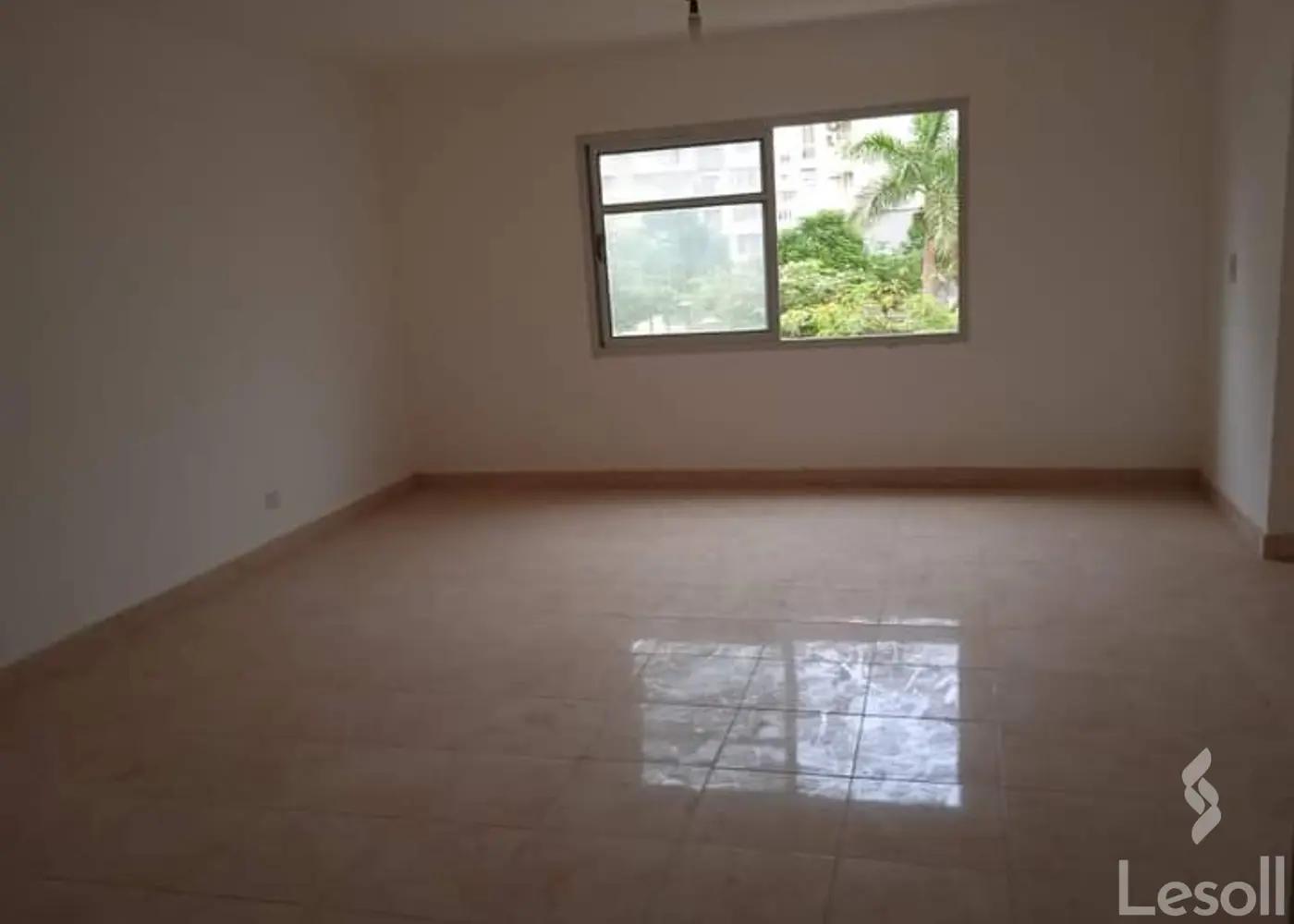 Apartment for sale with an data.area 200 meters and 4 data.rooms in Madinty Cairo