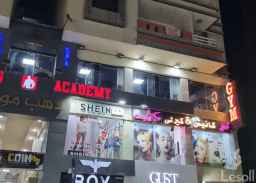 شقة للبيع شارع يوسف الديجوي عزبة النخل الغربيه