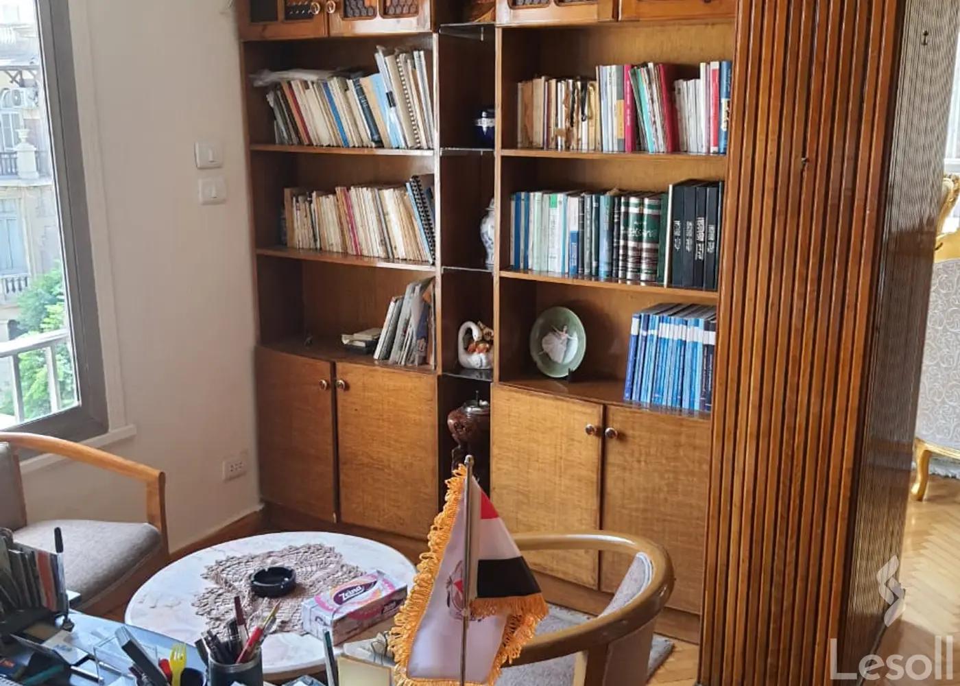 Apartment for sale with an data.area 265 meters and 3 data.rooms in Zamalek Cairo