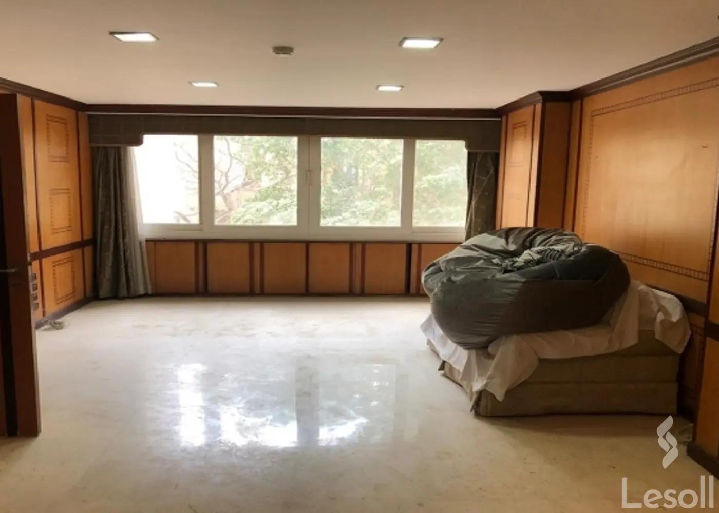 Apartment for sale with an data.area 217 meters and 3 data.rooms in Zamalek Cairo