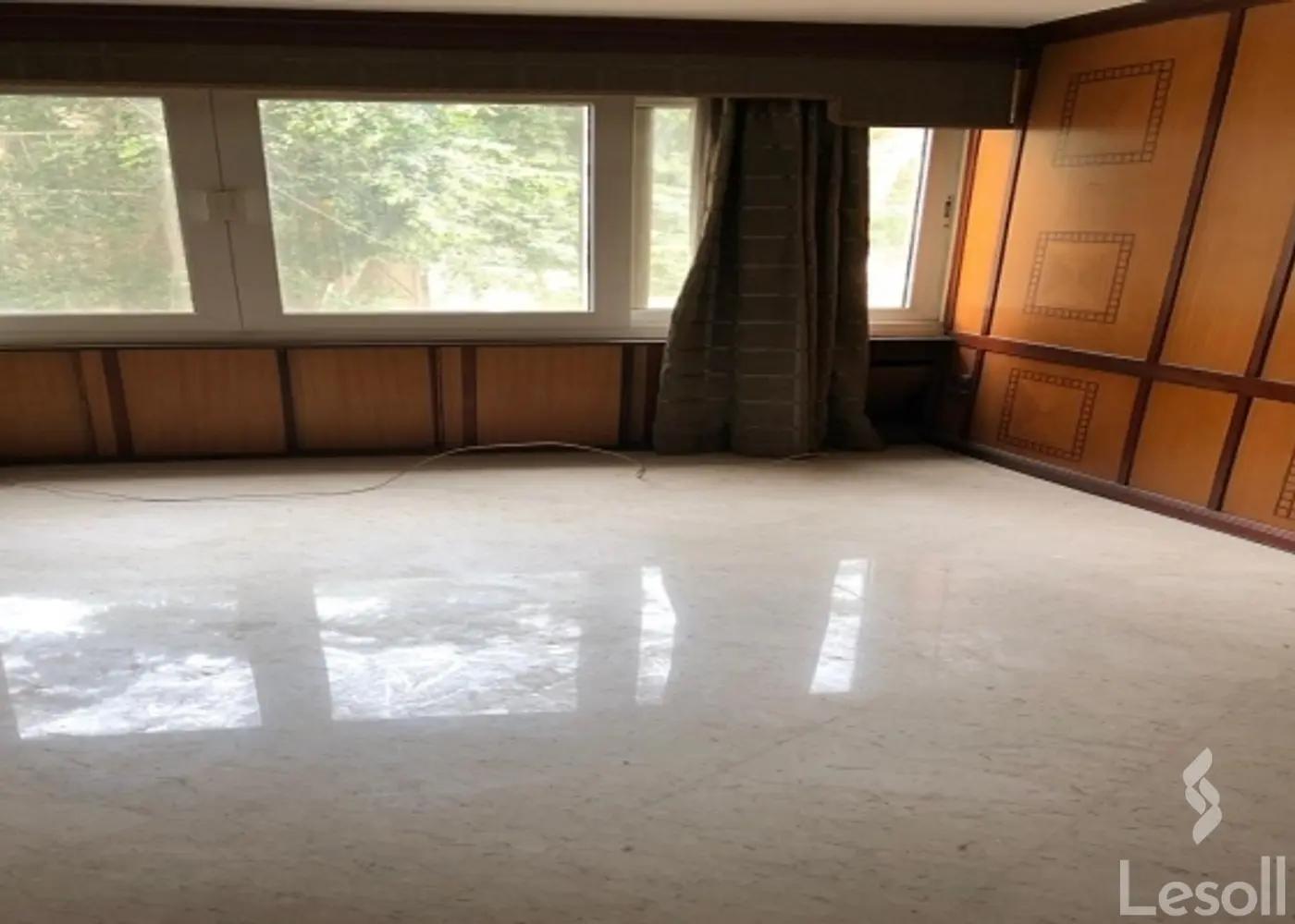 Apartment for sale with an data.area 217 meters and 3 data.rooms in Zamalek Cairo