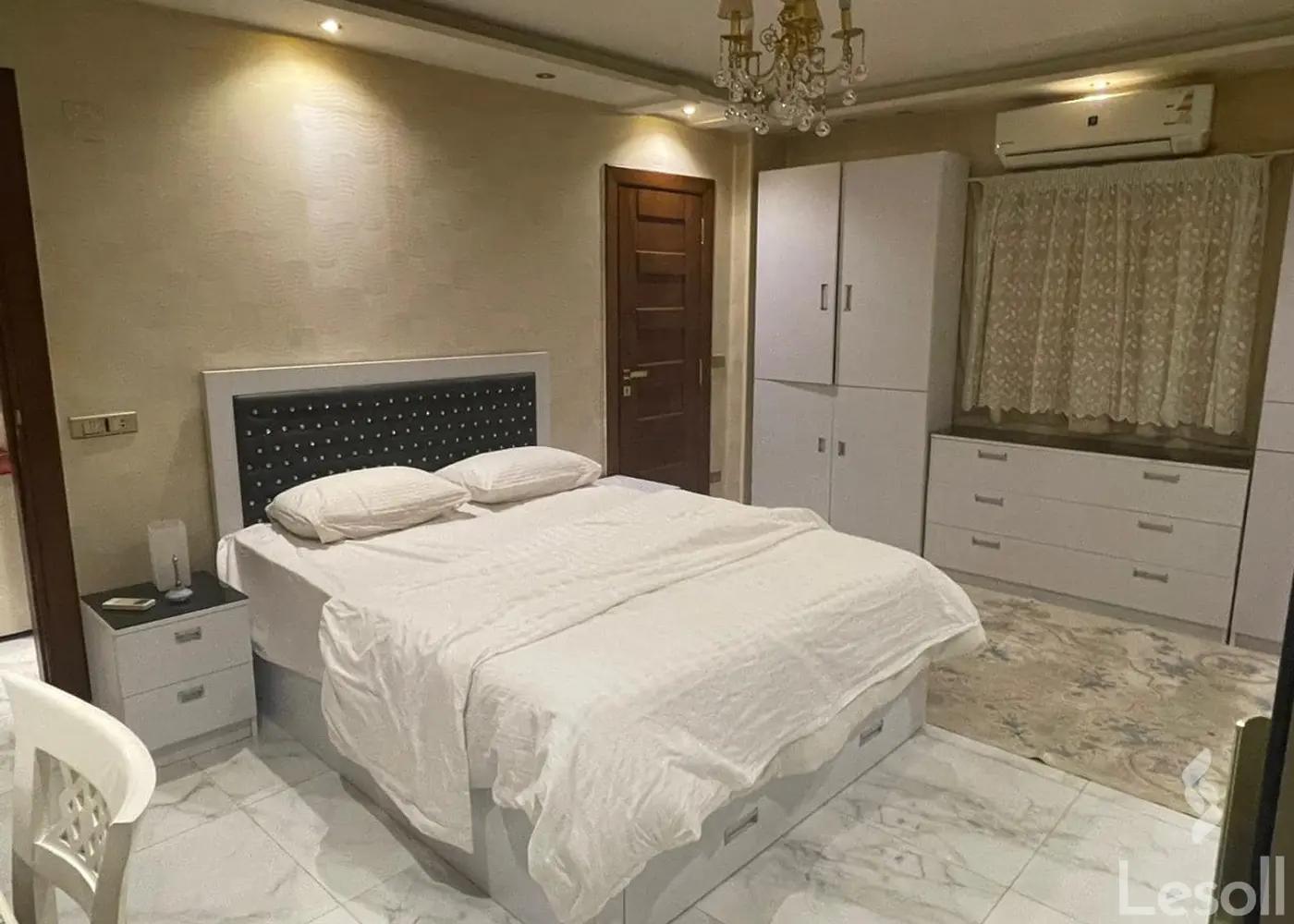 Apartment for daily rent with an data.area 160 meters and 3 rooms in Mohandessin Giza - All Images