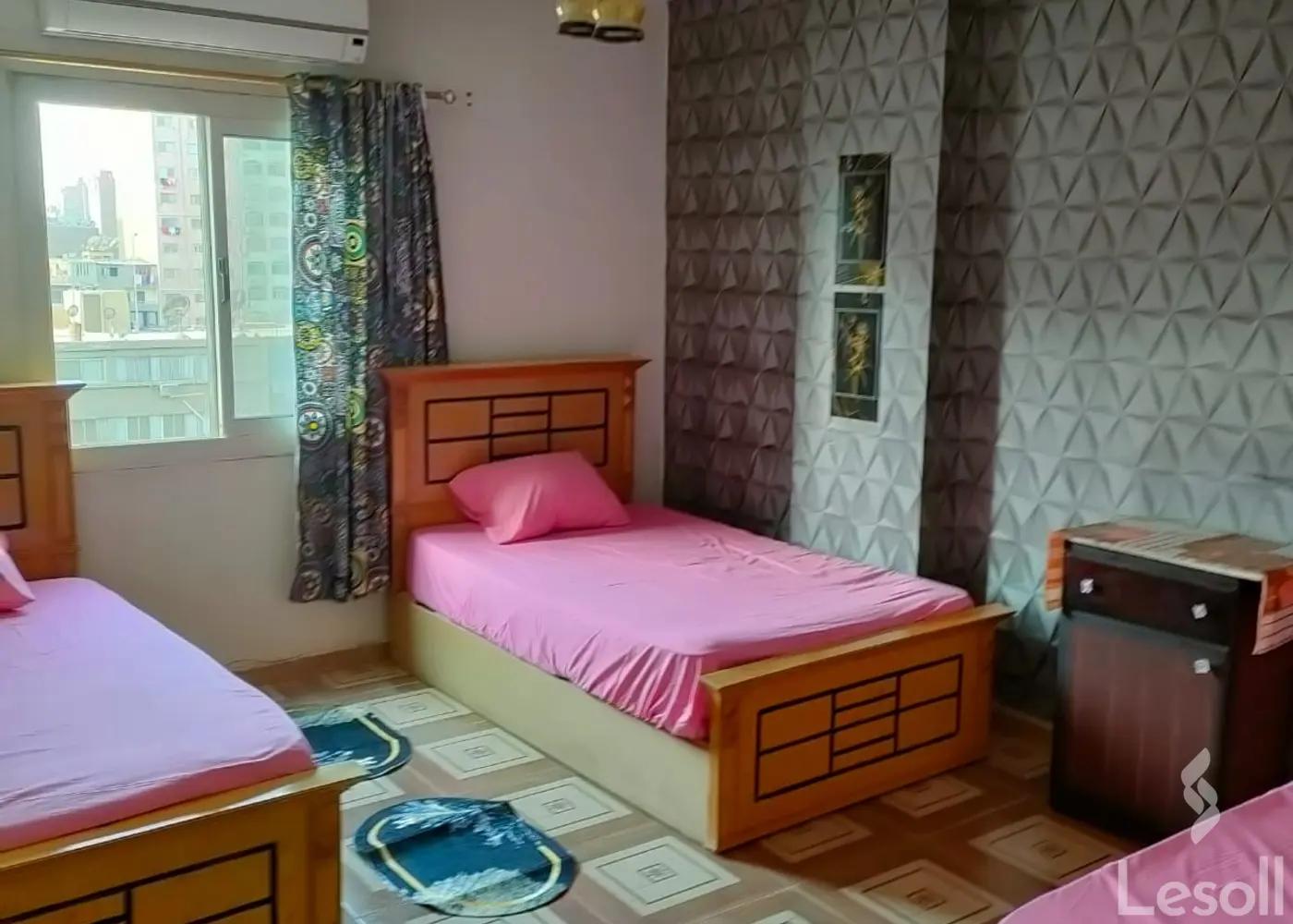 Apartment for daily rent with an data.area 120 meters and 2 rooms in Mohandessin Giza - Image 3