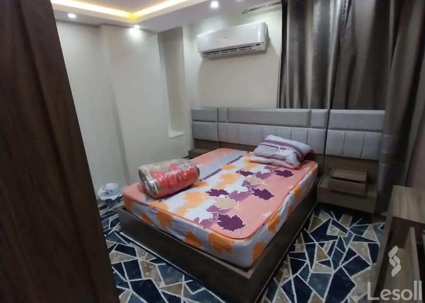 Apartment for monthly rent with an data.area 150 meters and -3 rooms in Mohandessin Giza - Image 2