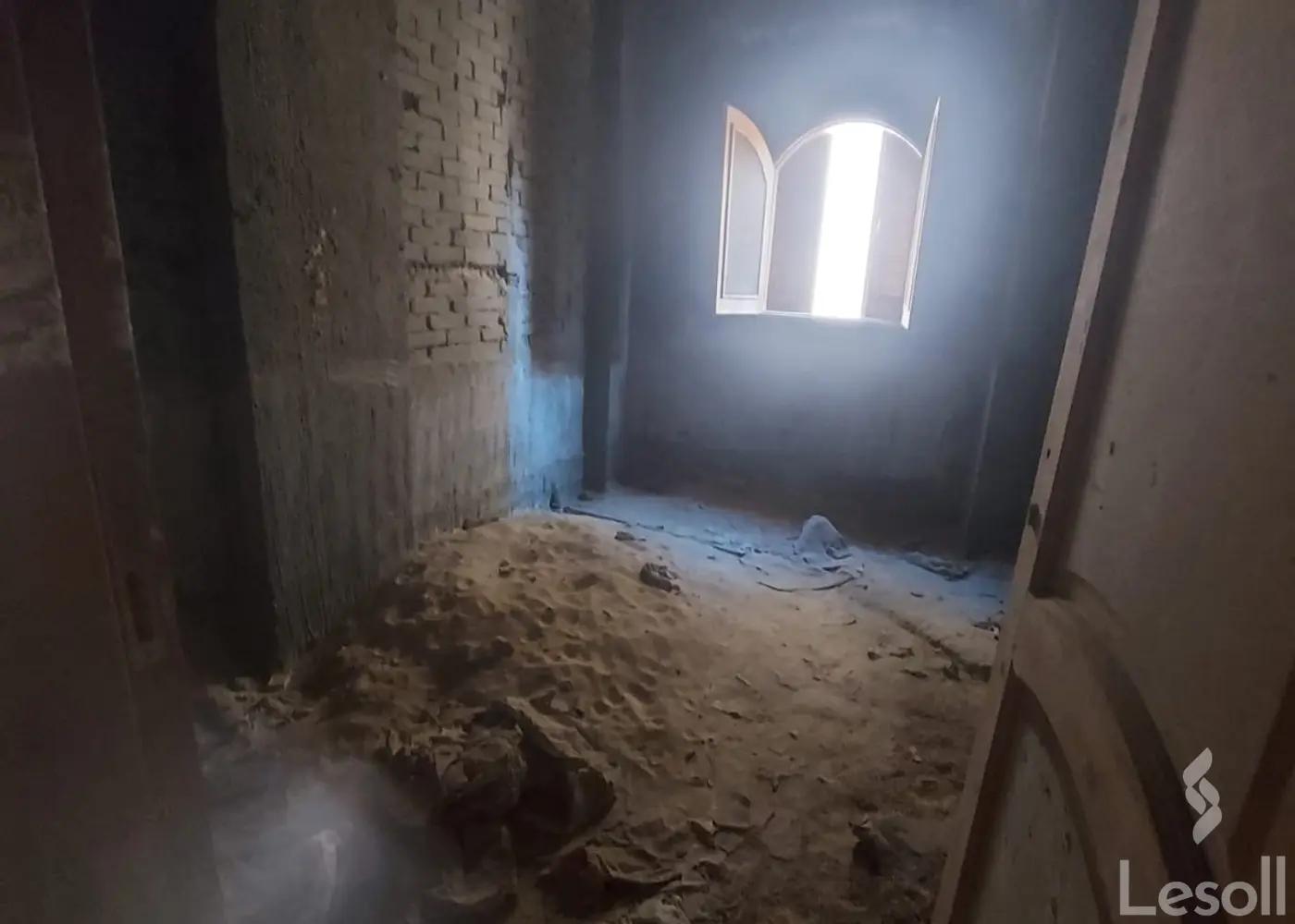 Apartment with garden for sale with an data.area 590 meters and 3 data.rooms in 5th Settlement Cairo - Image 3