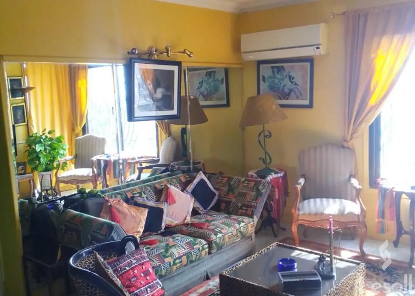 شقة للبيع بمساحة 220 متر و 3 غرف في المهندسين الجيزة شقة للبيع بمساحة 220 متر و 3 غرف في المهندسين الجيزة