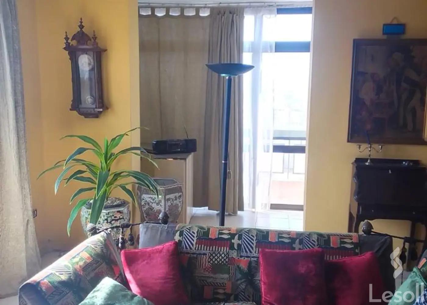 شقة للبيع بمساحة 220 متر و 3 غرف في المهندسين الجيزة - صورة 4