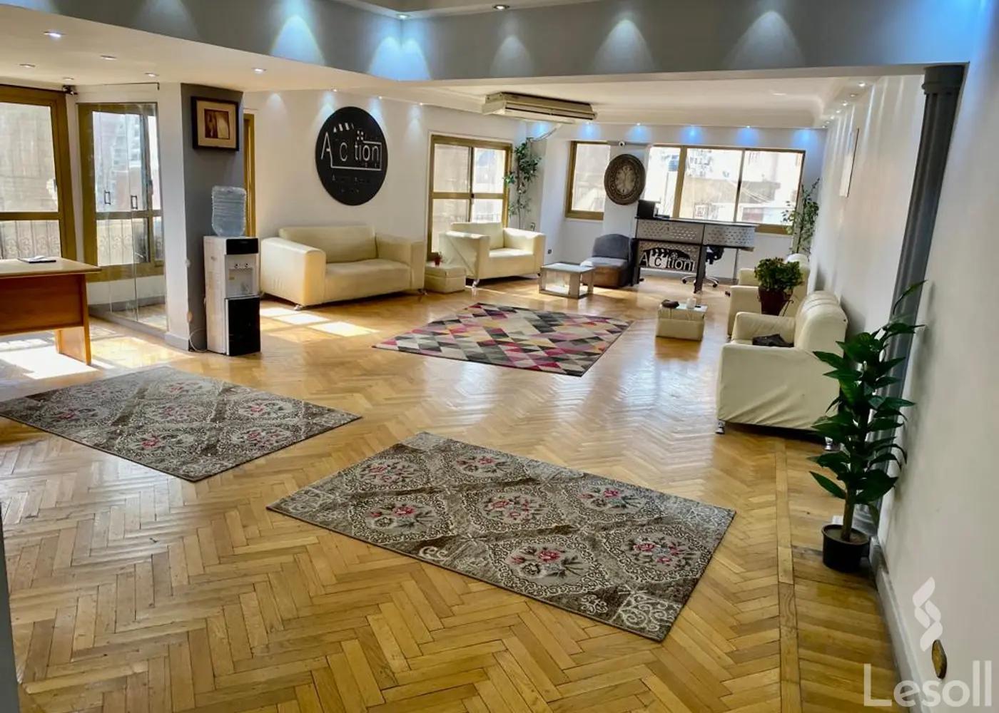 Duplex for sale with an data.area 350 meters and 3 data.rooms in Mohandessin Giza