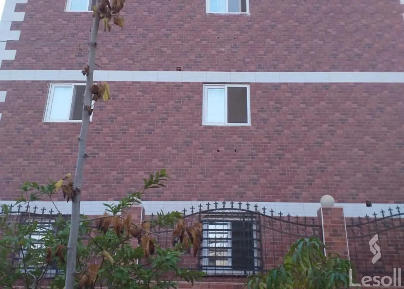 Villa for sale with an data.area 150 meters and 6 data.rooms in October 6 Giza