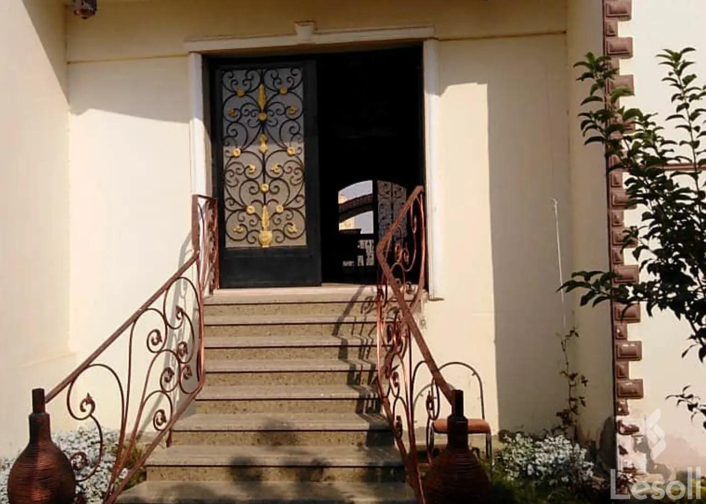 Villa for sale with an data.area 648 meters and 6 data.rooms in 10th of Ramadan City Cairo