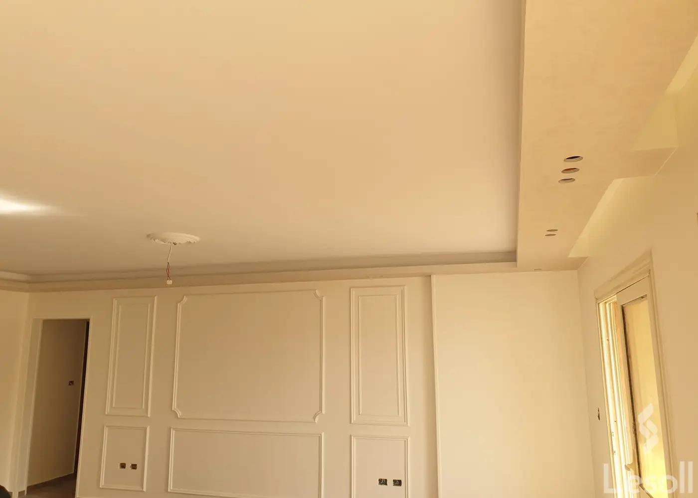 Apartment for yearly rent with an data.area 170 meters and 3 rooms in Cheikh Zayed Giza - Image 2