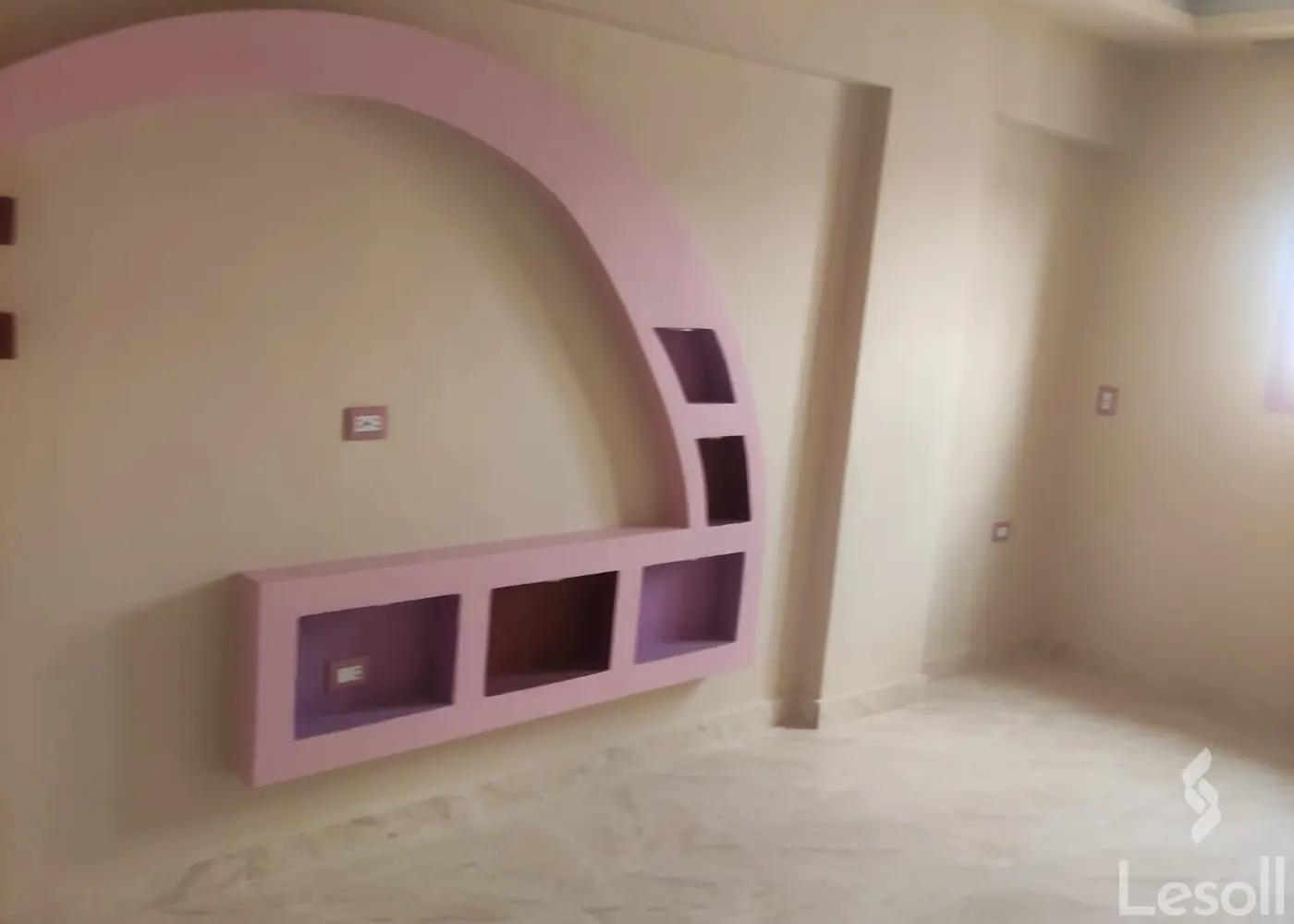 Apartment for sale with an data.area 130 meters and 3 data.rooms in El Soyof Alexandria