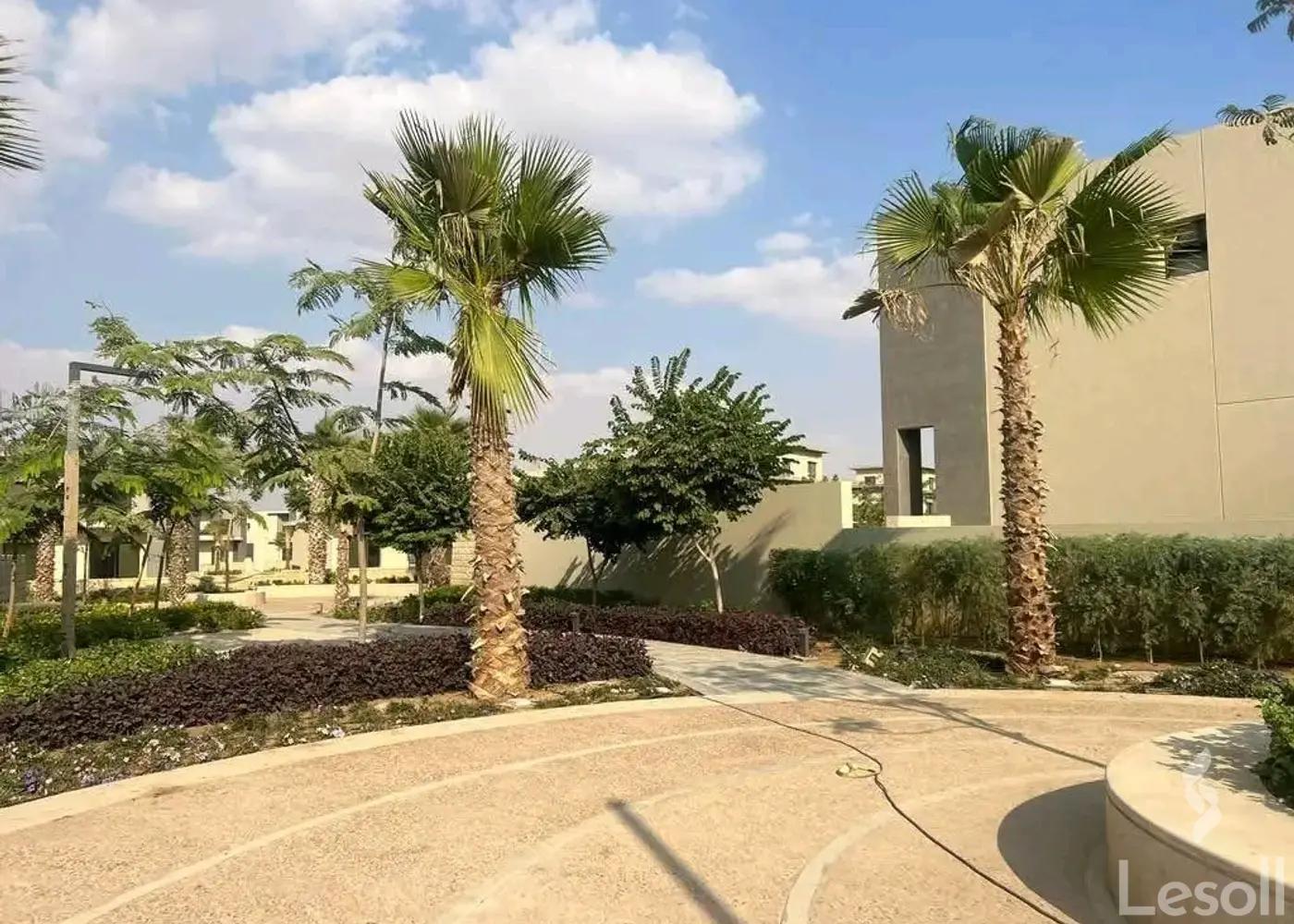 Twin house for sale with an data.area 357 meters and 5 data.rooms in New Cairo Cairo