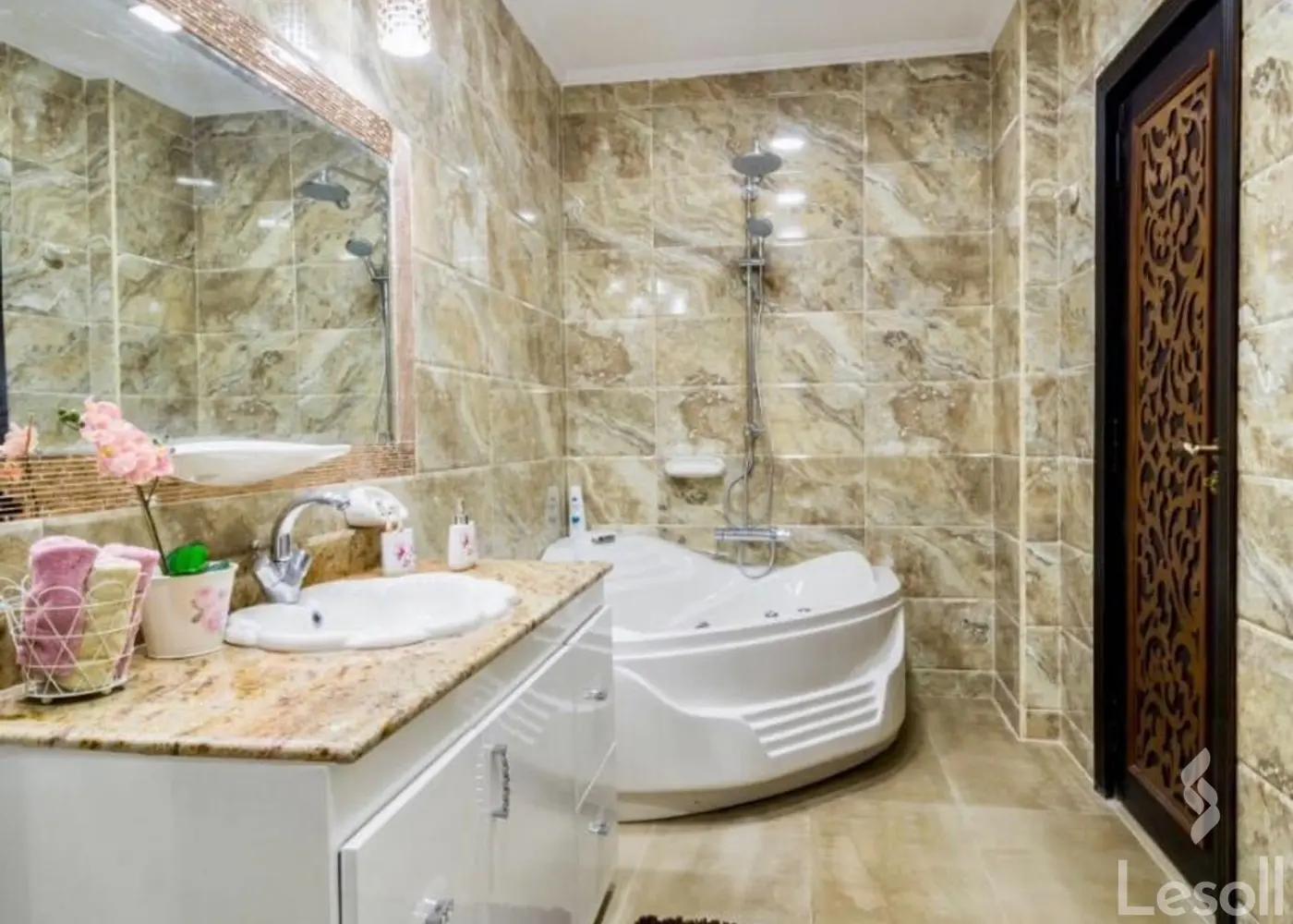 Apartment for sale with an data.area 225 meters and 3 data.rooms in 5th Settlement Cairo - Image 3