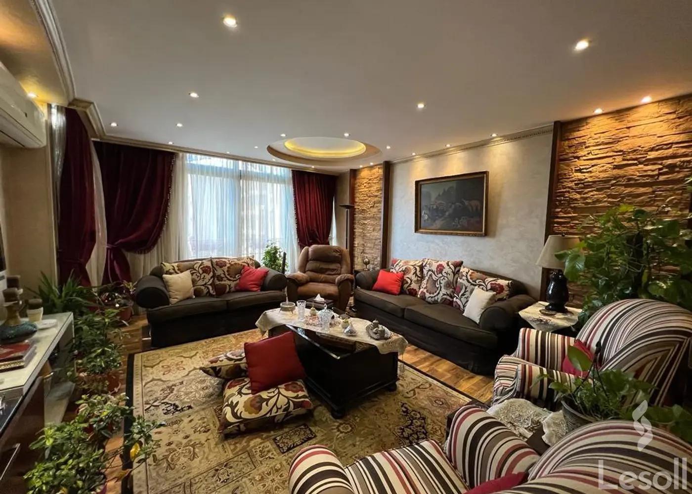 شقة للبيع بمساحة 125 متر و 3 غرف في مدينة نصر القاهرة - صورة 2