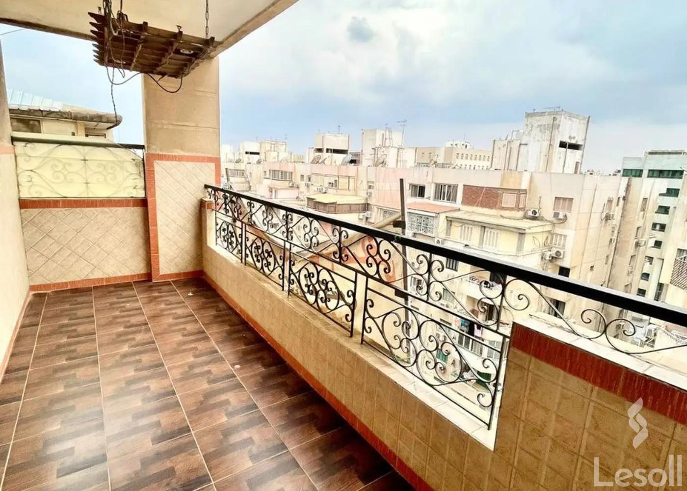 Apartment for sale with an data.area 300 meters and 3 data.rooms in Nasr City Cairo - Image 4