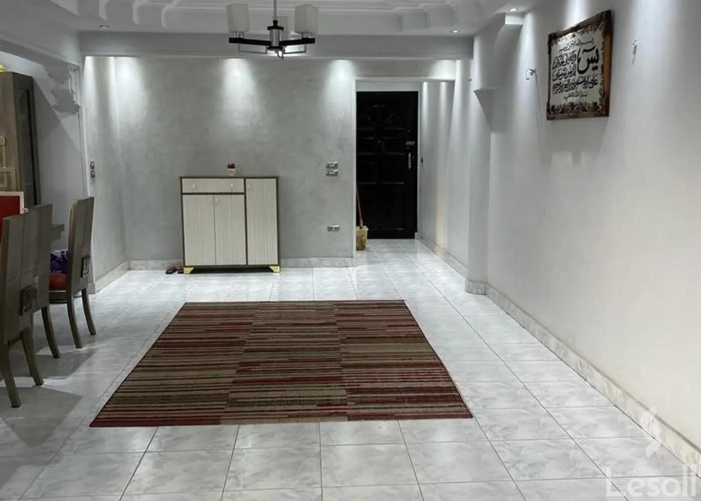 شقة للبيع بمساحة 210 متر و 3 غرف في مدينة نصر القاهرة - صورة 2