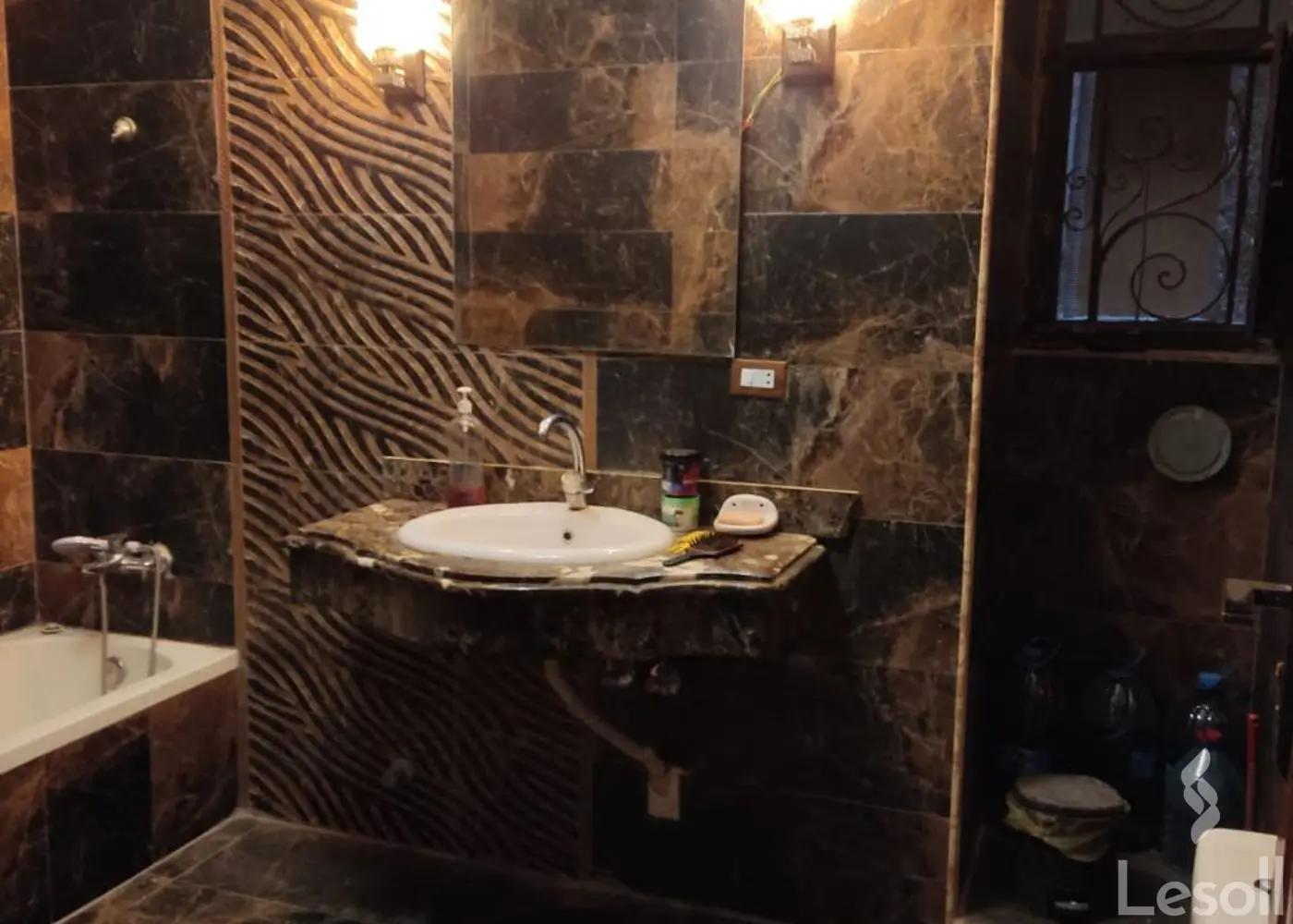 شقة للبيع بمساحة 190 متر و 4 غرف في التجمع الخامس القاهرة - صورة 4