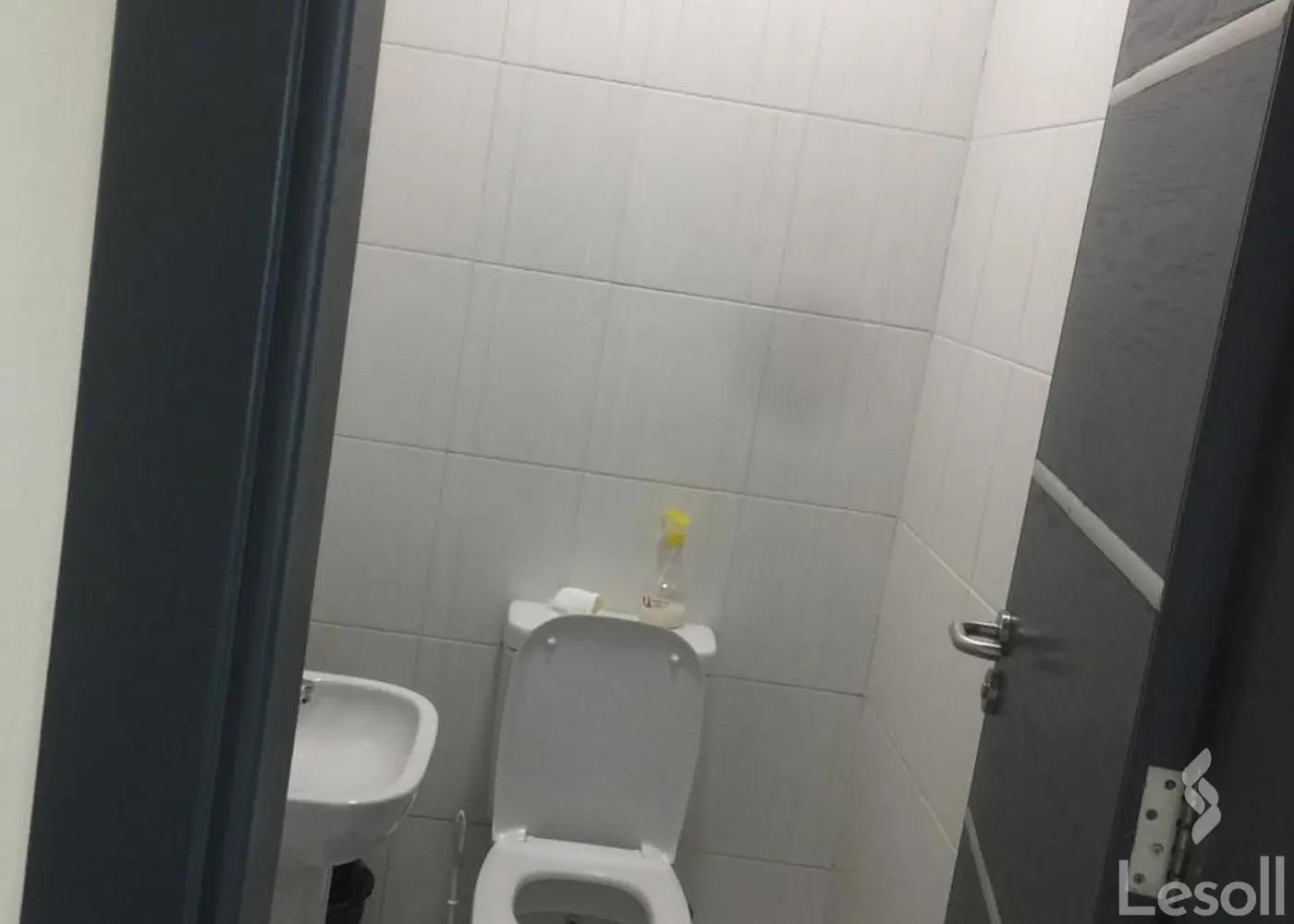 Office for monthly rent with an data.area of 135 meters in 5th Settlement Cairo