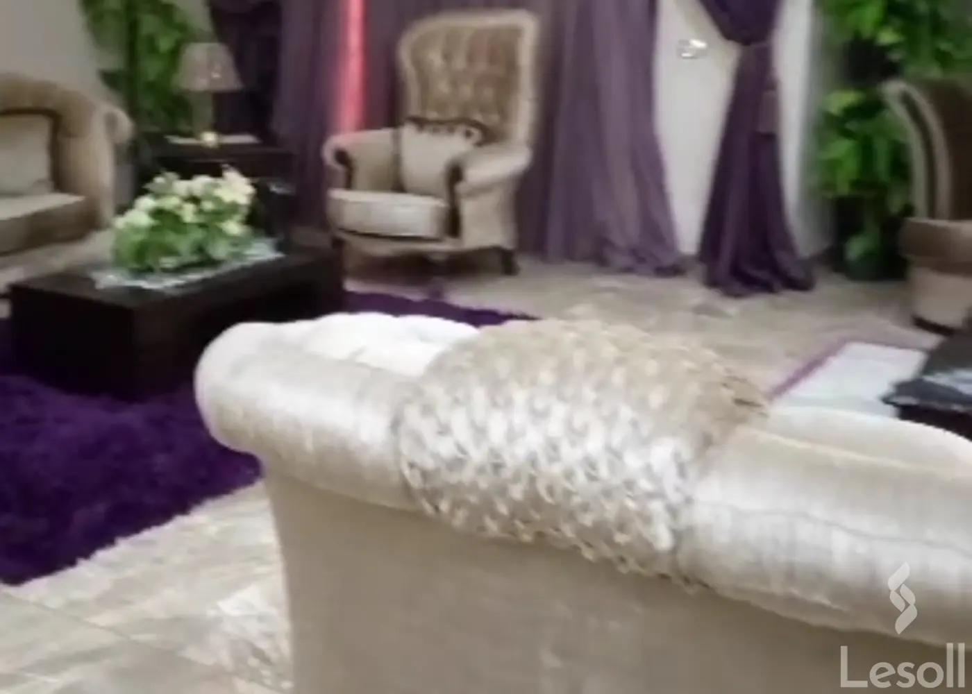 فيلا للايجار الشهري بمساحة 275 متر و 5 غرف في التجمع الخامس القاهرة