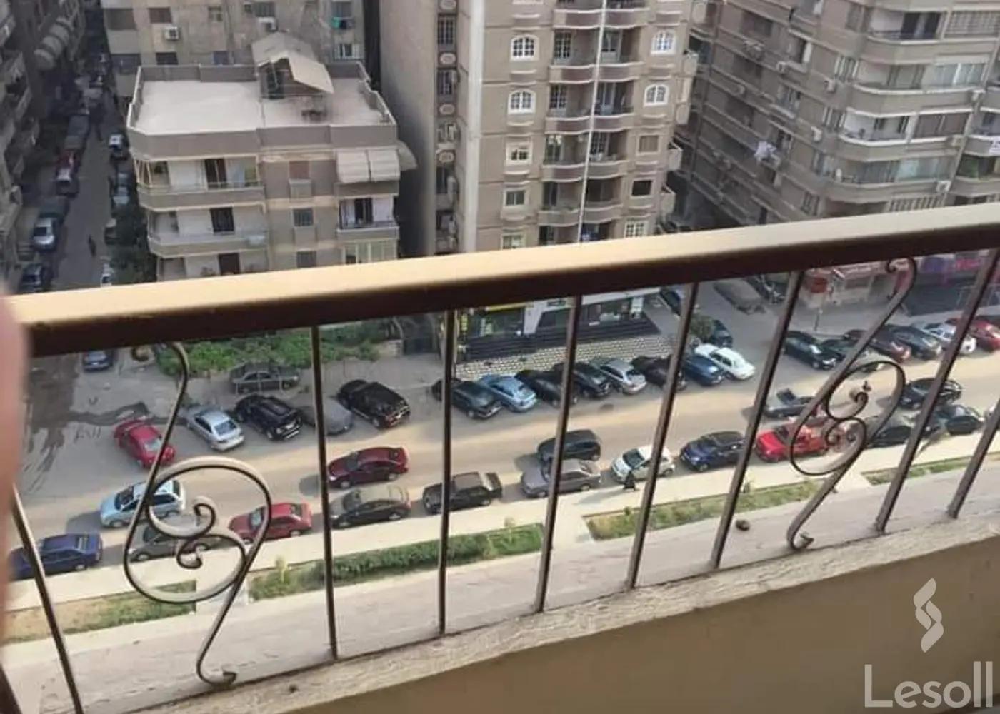 شقة للبيع بمساحة 250 متر و 3 غرف في النزهة الجديدة القاهرة - صورة 3