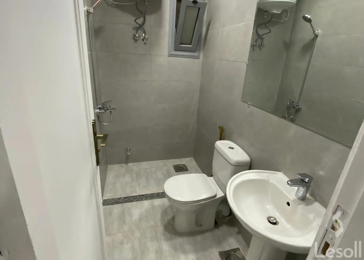 Studio for yearly rent with an data.area 100 meters and 1 room in Zamalek Cairo